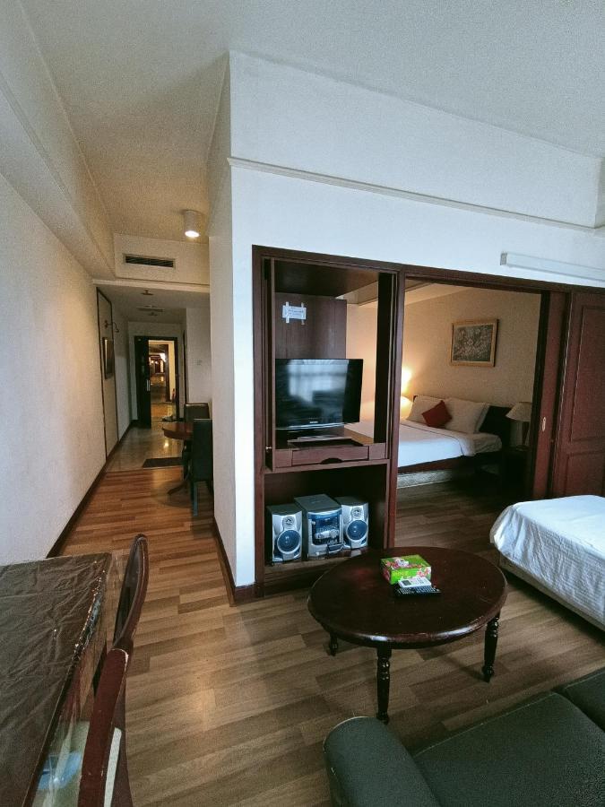 Ar Suite At Berjaya Times Square Kuala Lumpur Exterior photo